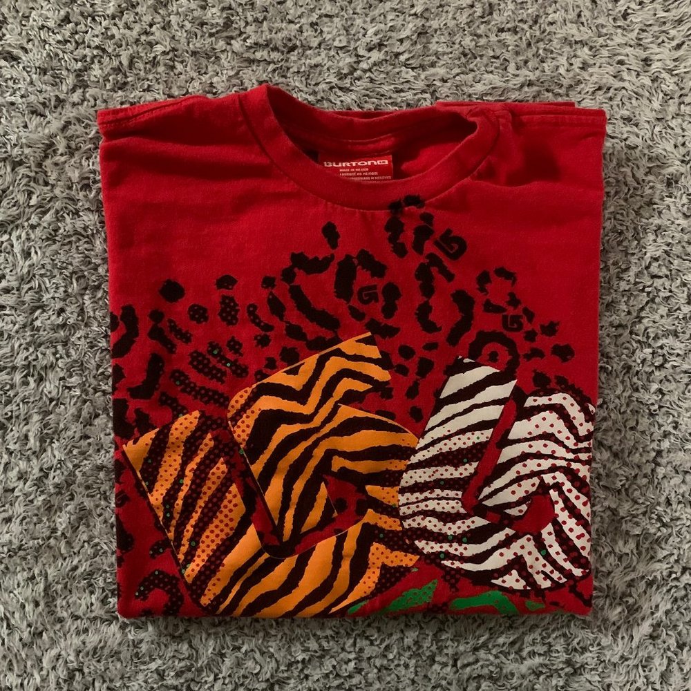 Vintage Burton Snowboards T-Shirt. Medium. Burton.
